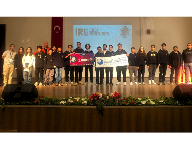 İzmirli Gençlerden Robotik Zafer!