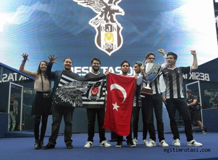100 yıllık rekabet yeşil sahadan sanal dünyaya taşınıyor
