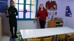 Özel Okul'da karanlık oda tartışması