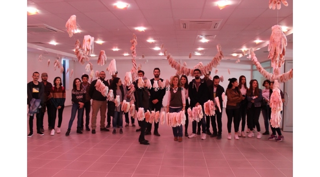 Ege’de “Patlayan Şeker” Sergisi