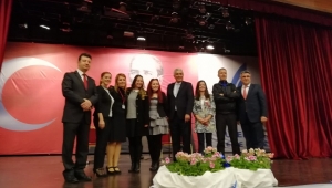 Konuşan Öğrenciler Ödül Aldı