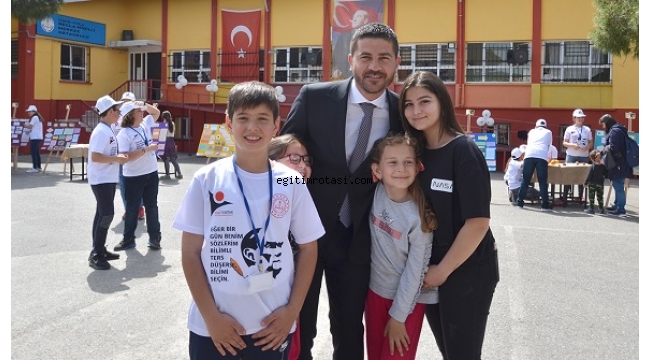 Necla Midilli Merkez Ortaokulu'nda Bilim Şenliği