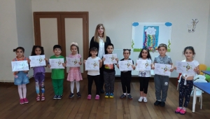 Altın Madalyalı Ressam Köstepen'den sertifaka