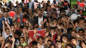Miniklerden Renkli Yılsonu Gösterisi