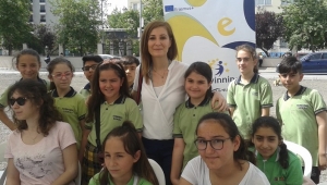 Dyned Sergisine Katıldılar