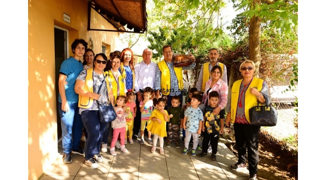 Öğrencilerden Hayvan Barınağına Ziyaret