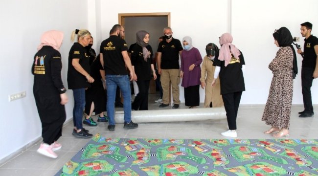 Köy çocuklarına yardım bin 100 kilometre uzaktan geldi