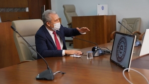 Rektör Budak’tan genç araştırmacılara “Başarı Belgesi”