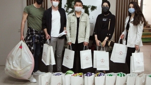 Üniversiteli gençlerden Karşıyakalı miniklere jest