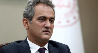 Milli Eğitim Bakanı Özer: 3 Eylül'de 20 bin öğretmenin 81 ilde okullara atamasını yapacağız