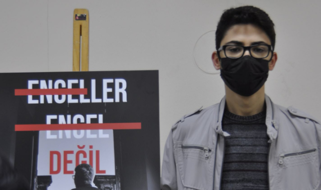 Egeli gençler, engelleri tasarım ile anlattı