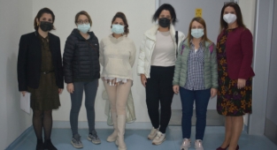 Anne adayları “Ege Gebe Okulu”nda doğuma hazırlanıyor
