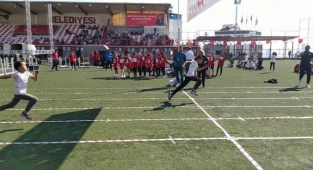 Atletizmde Bayraklı farkı