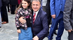 Bornovalı minikler hem eğleniyor, hem öğreniyor