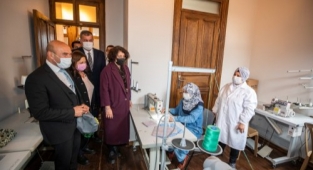 İzmir Büyükşehir'in Masal Evi projesi büyüyor