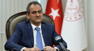 Bakan Özer: Türkiye'de 81 ilde 922 ilçede kütüphanesi olmayan tek bir okul kalmadı