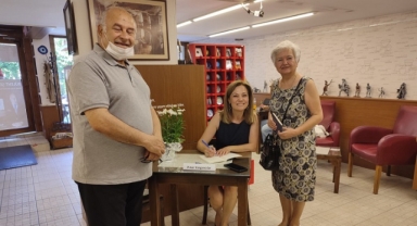 Pınar Yorgancılar’ın İmza Gününe Büyük İlgi