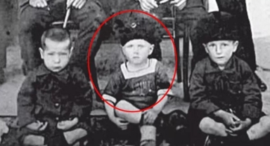 Fotoğraftaki çocuk Atatürk mü?