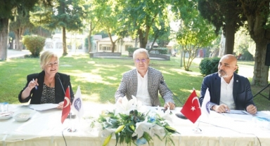 İİBF’ye 5 yıllık uluslararası tam akreditasyon