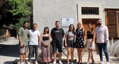 EÜ öğrencilerine kariyer basamaklarında profesyonel destek