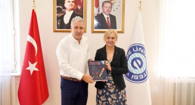 Prof. Dr. Şengül’den bilim dünyasına bir rehber eser daha…