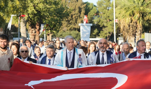Ege Üniversitesinde, Cumhuriyet Bayramı gurur ve coşkuyla kutlandı