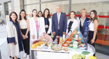 Egeli genç sağlıkçılar beyaz önlüklerini giydi