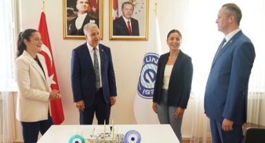 Egeli Yüzücülerden Rektör Prof. Dr. Budak’a ziyaret