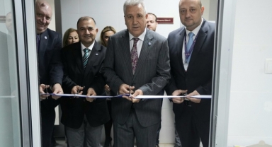 EÜ “Aksolotl Laboratuvarı” törenle hizmete açıldı