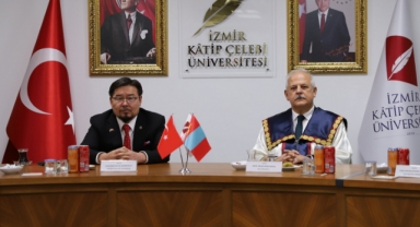 Moğolistan Meclis Başkanı Gombojav'a Fahri Doktora Unvanı
