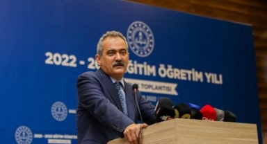 'Son bir yılda Ankara'ya 5 milyar lira eğitim yatırımı yaptık'