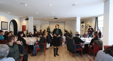 DEÜ’DE KADINA YÖNELİK ŞİDDETE KARŞI ANLAMLI ÇALIŞTAY