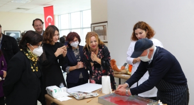 DEÜ'DE SANATLA PARKİNSON FARKINDALIĞI