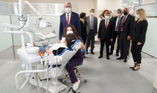 EÜ Diş Hekimliği Fakültesi “Dijital Klinik” hizmet vermeye başladı