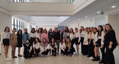 EÜ Sağlık Bilimleri Fakültesinden “Ebelik Tarihi Fotoğraf Sergisi”