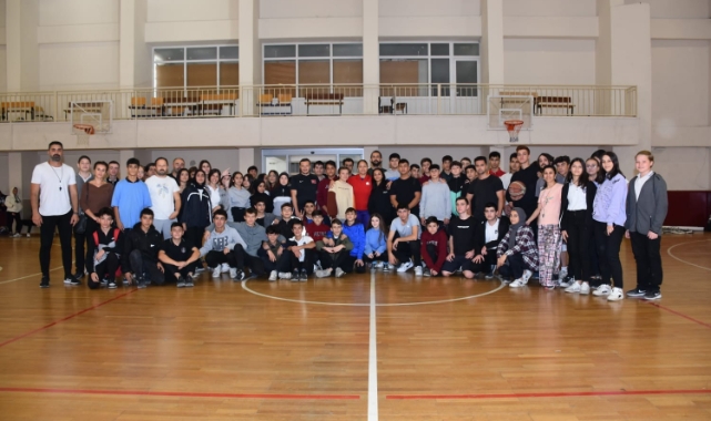 İl Emniyet Müdürlüğü'nden hem maç hem eğitim