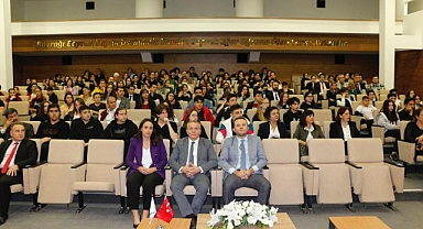 İzmir İl Milli Eğitimde Öğrenci-Öğretmen destek toplantısı