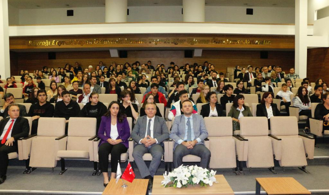 İzmir İl Milli Eğitimde Öğrenci-Öğretmen destek toplantısı