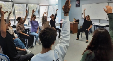 Öğretmen adaylarına sanat terapisi eğitimi ve farkındalık atölyeleri!