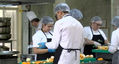 Yemek şirketleri ile yarışan lise: 9 ayda 25,5 milyon ciro yaptı