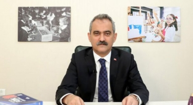 Bakan Özer: Dersliklerin yüzde 90'ı etkileşimli tahta ile buluşacak