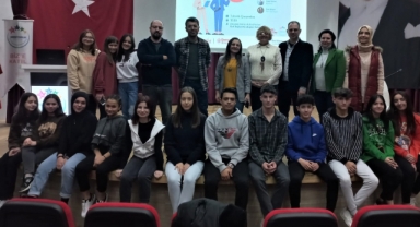Bornova Belediyesi'nden gençlere girişimcilik eğitimi