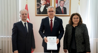 Ege Üniversitesi ile Azerbaycan Devlet İktisat Üniversitesi arasında “Çift Diploma” protokolü