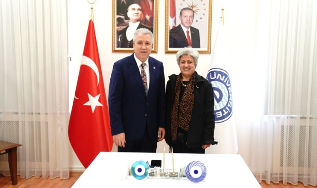 Egeli bilim ekibinden kısa sürede yüksek verimli çay bitkisinin üretimine yönelik proje
