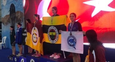 Egeli genç yüzücü Azra Kayra Öğmen’den önemli başarı