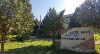 EÜ Emel Akın Meslek Yüksekokulundan “1. Uluslararası Tekstilden Sanata Dönüşüm Sergisi”