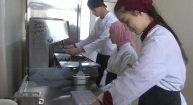 Meslek liseliler çikolatada markalaştı