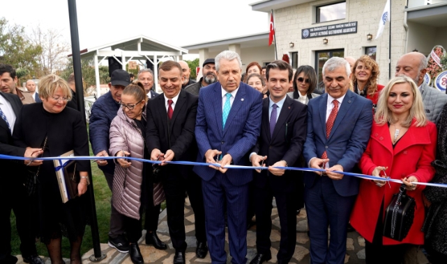 Rektör Prof. Dr. Budak, “Alanında çığır açan bir akademiyi sektöre kazandırdık”
