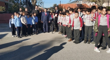Egeli akademisyenler teleskobu köye getiriyor
