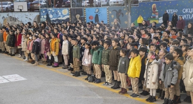 71 ilde öğrenciler ders başı yaptı